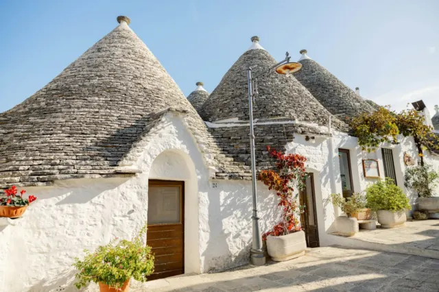 Alberobello: pse ta vizitosh dhe çfarë mund të bësh atje · 4